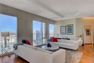 Photo #3: 2470299 Listing 