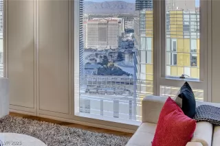 Photo #5: 2470299 Listing 