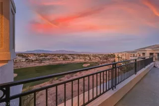 Photo #4: 2470330 Listing 