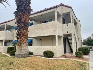 Photo #1: 2470334 Listing 