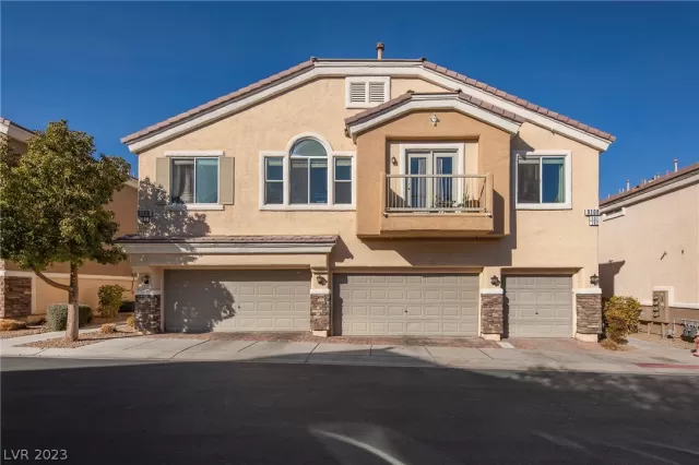 MLS: 2470339 Condo For Sale