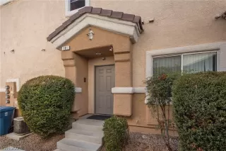 Photo #2: 2470339 Listing