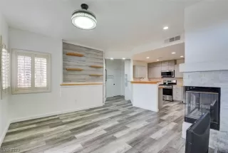 Photo #2: 2470347 Listing 