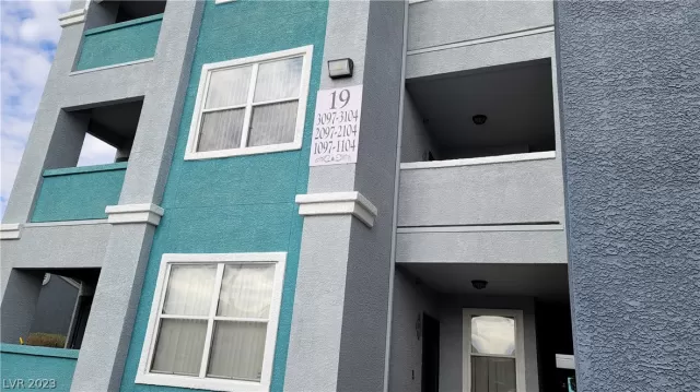 MLS: 2470365 Condo For Sale