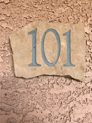 Photo #2: 2470375 Listing 