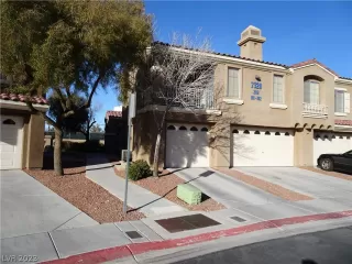 Photo #1: 2470377 Listing 