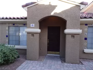 Photo #3: 2470377 Listing 