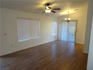 Photo #5: 2470377 Listing 