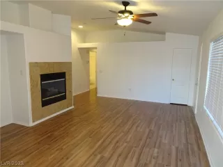 Photo #6: 2470377 Listing 