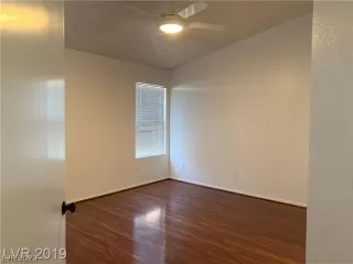 Photo #3: 2470379 Listing 