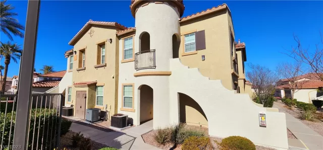 MLS: 2470381 Condo For Sale