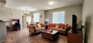 Photo #4: 2470381 Listing 