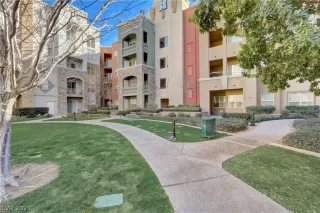 Photo #2: 2471397 Listing