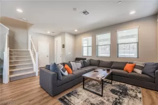 Photo #6: 2471450 Listing 