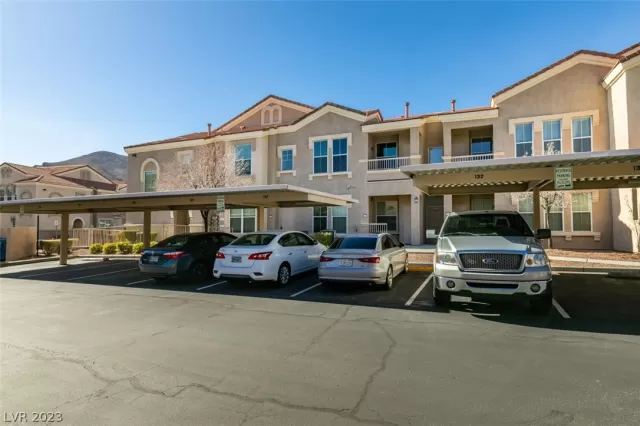 MLS: 2471455 Condo For Sale