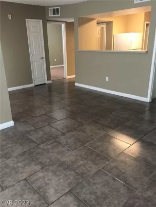 Photo #1: 2471458 Listing