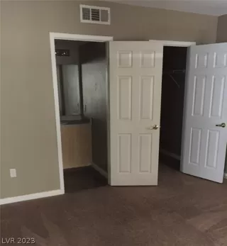 Photo #6: 2471458 Listing