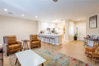 Photo #3: 2471501 Listing 