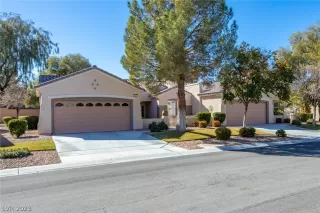 Photo #5: 2471501 Listing 