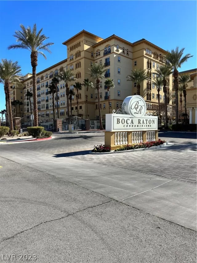 MLS: 2471515 Condo For Sale