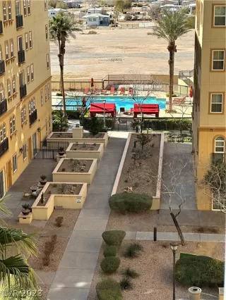 Photo #4: 2471515 Listing 