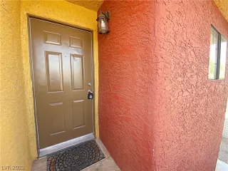 Photo #2: 2471548 Listing 