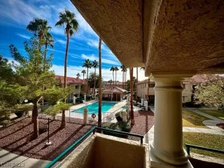 Photo #1: 2471557 Listing 