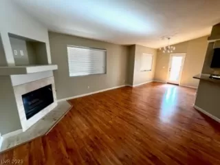 Photo #3: 2471557 Listing 