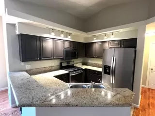 Photo #6: 2471557 Listing 