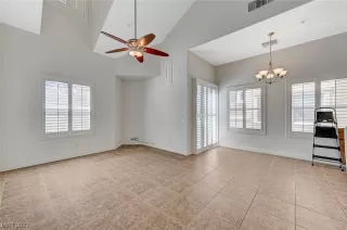 Photo #2: 2471574 Listing 