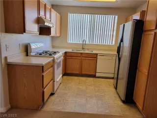 Photo #3: 2471584 Listing 