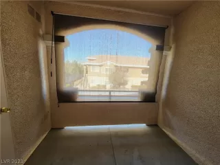 Photo #5: 2471584 Listing 