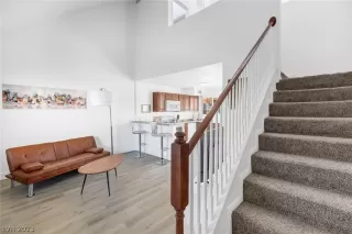 Photo #1: 2471586 Listing