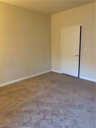 Photo #6: 2471599 Listing 