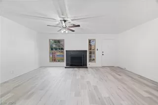 Photo #3: 2471633 Listing 