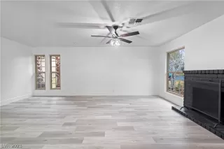 Photo #4: 2471633 Listing 