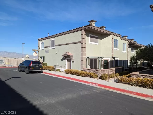 MLS: 2471644 Condo For Sale