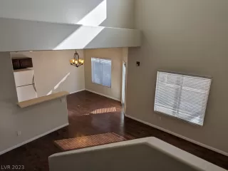 Photo #3: 2471644 Listing