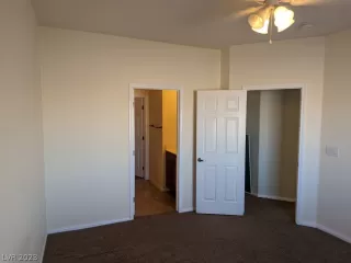 Photo #6: 2471644 Listing