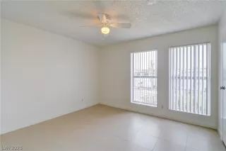 Photo #5: 2471649 Listing 