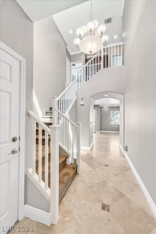 Photo #4: 2471664 Listing 