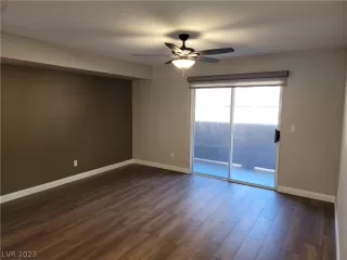 Photo #1: 2471673 Listing 