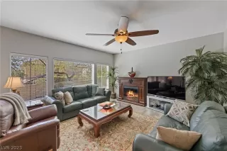 Photo #2: 2471684 Listing