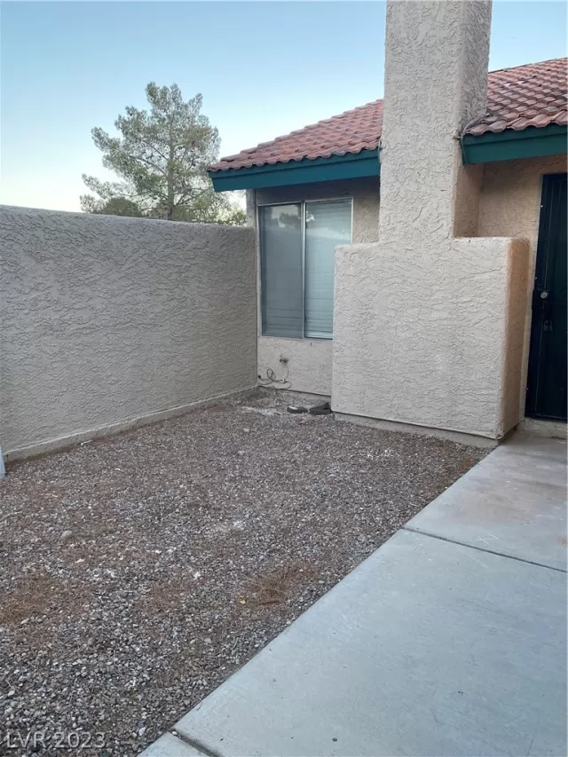 MLS: 2471696 Condo For Sale