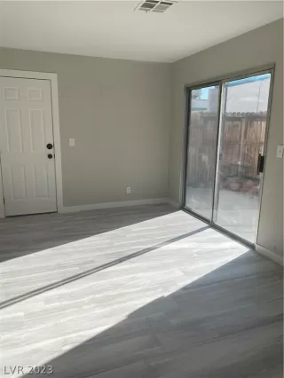 Photo #6: 2471696 Listing 