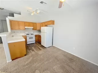 Photo #1: 2471716 Listing 