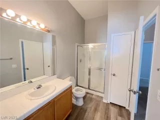 Photo #6: 2471716 Listing 