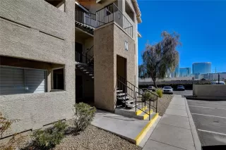 Photo #4: 2471722 Listing