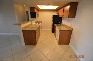 Photo #4: 2471797 Listing 