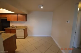 Photo #5: 2471797 Listing 